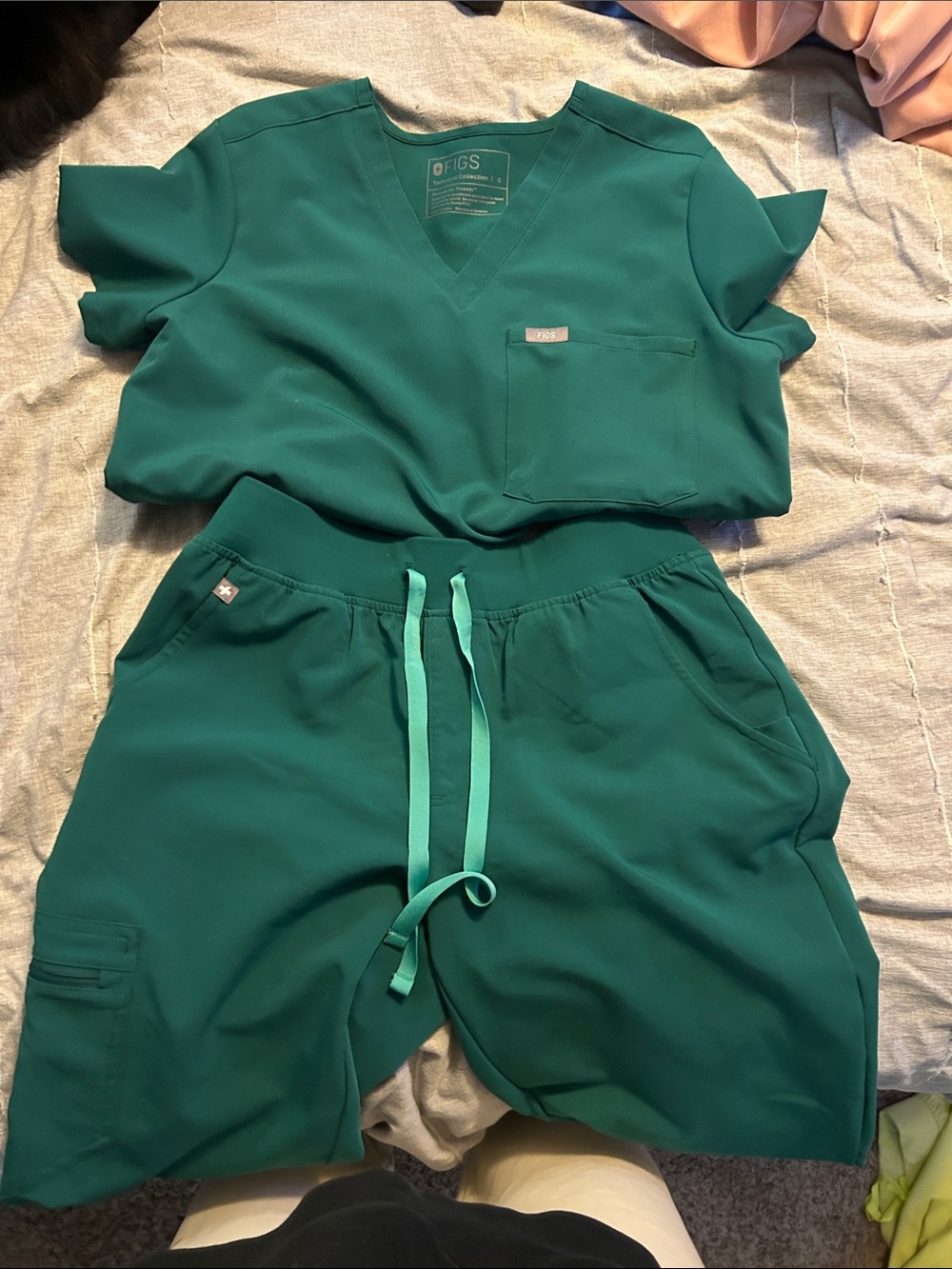 Figs Evergreen Green Scrub Top and Jogger Set
